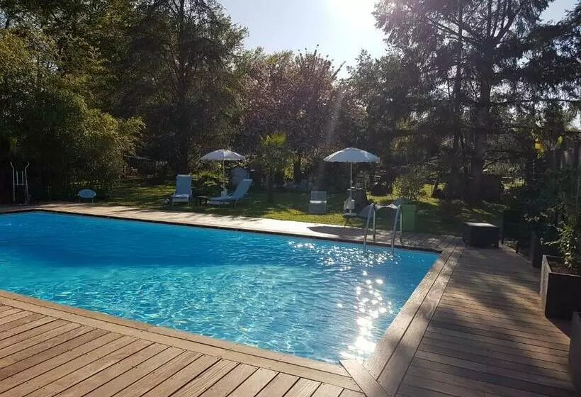 Majatalo Villa Géna