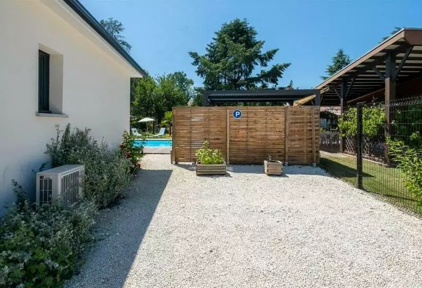 Majatalo Villa Géna