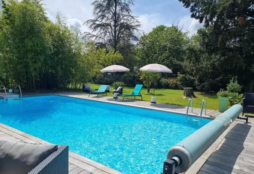 Majatalo Villa Géna