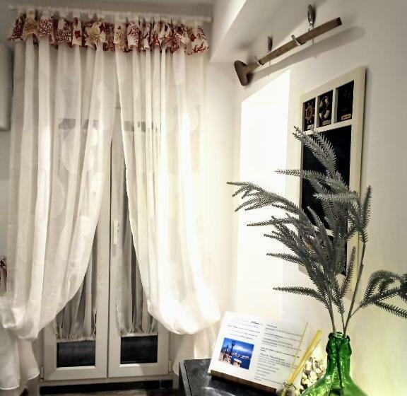 تختخواب و صبحانه Il Pavone