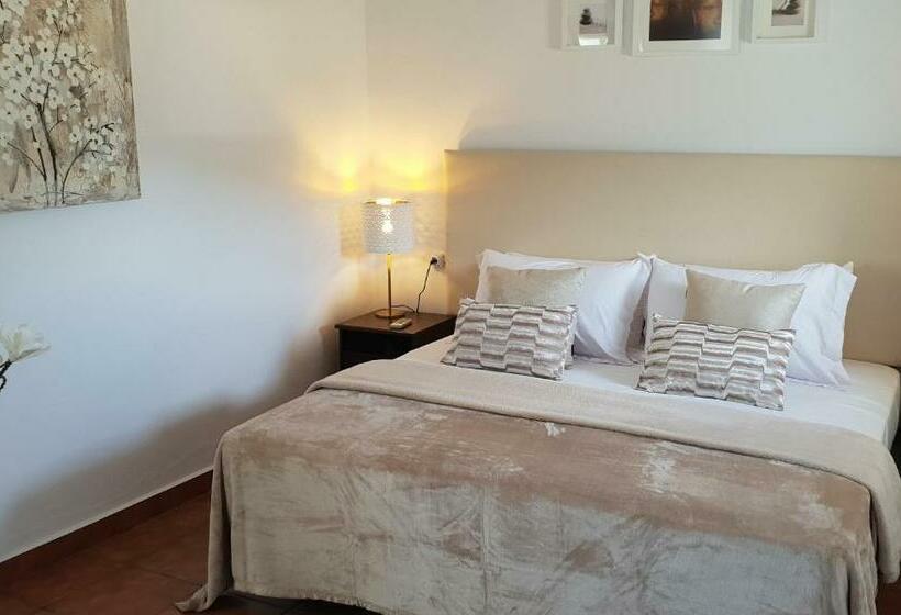 Cortijo El Chenil Rural Retreat