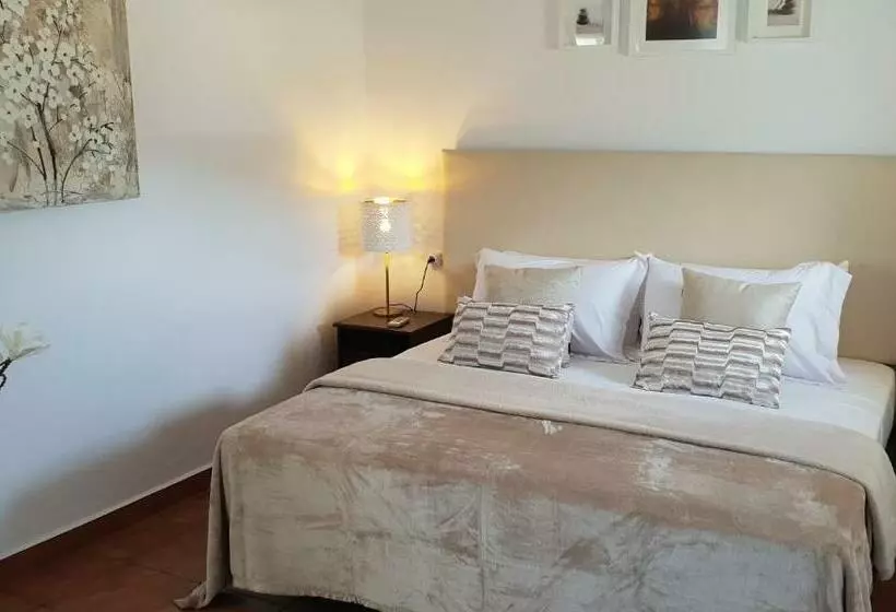 Cortijo El Chenil Rural Retreat
