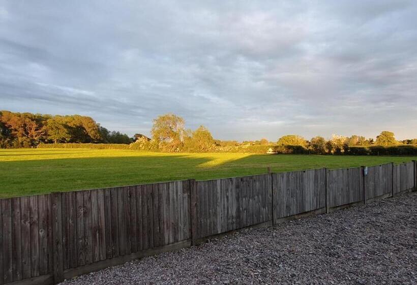 Foxes Field B&b Aston Nantwich