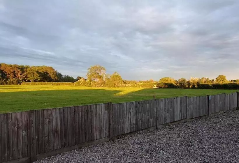 Foxes Field B&b Aston Nantwich