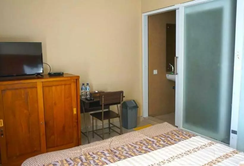 Majatalo Brielle Guest House