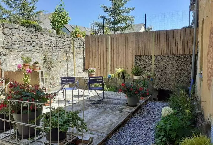 Majatalo L Eglantine