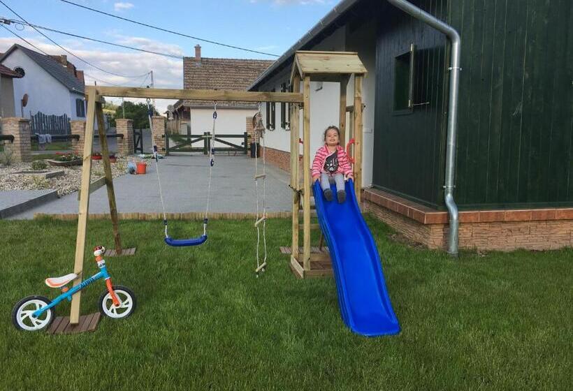 פנסיון Patakpart Vendégház