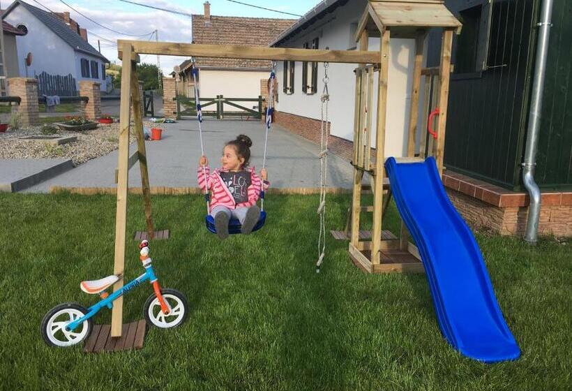 פנסיון Patakpart Vendégház