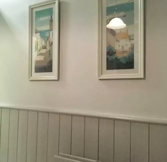 Aamiaismajoitus (B&B) Ballyginniff Farm House