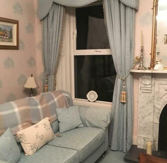 Bed and Breakfast Ballyginniff Farm House