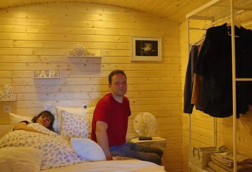 ベッドアンドブレックファースト L  Instant Ch  Oizy