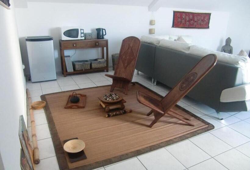 تختخواب و صبحانه Villa Ambralini