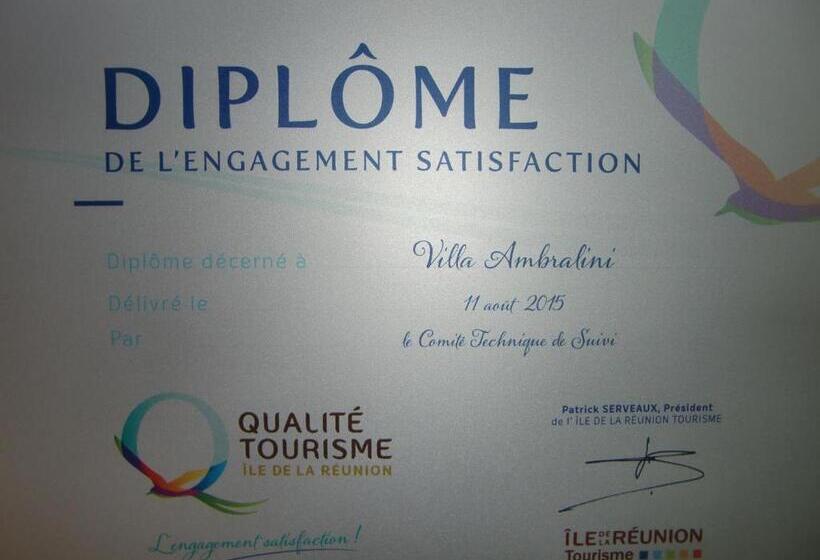 تختخواب و صبحانه Villa Ambralini