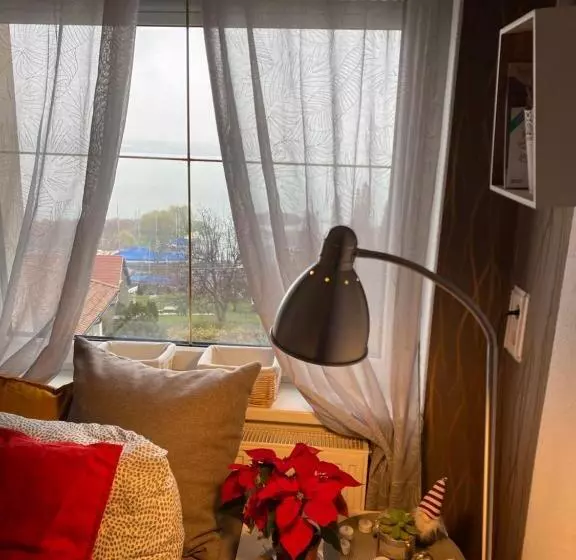 تختخواب و صبحانه Villa Borostyán