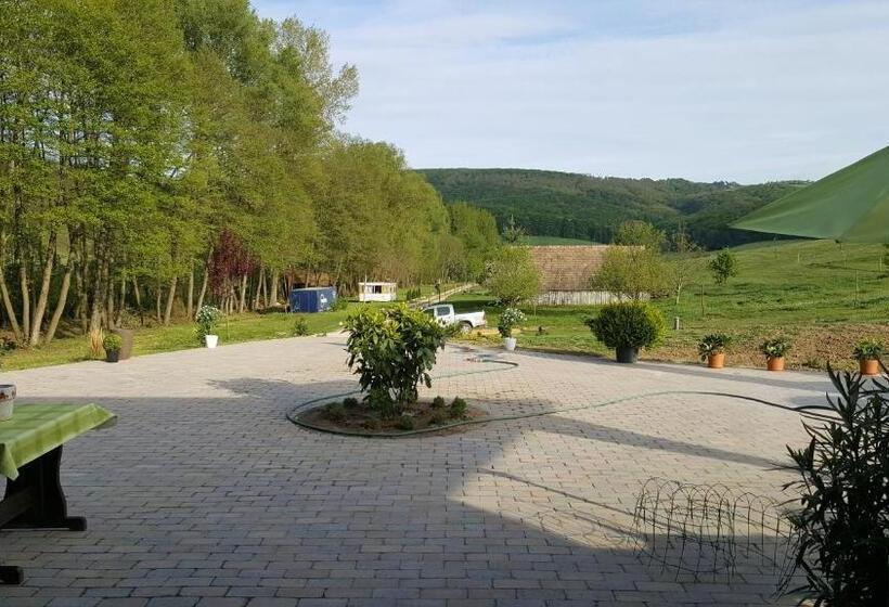 ペンション Bársonyberek Vendégház Bakony