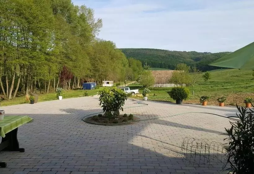 ペンション Bársonyberek Vendégház Bakony