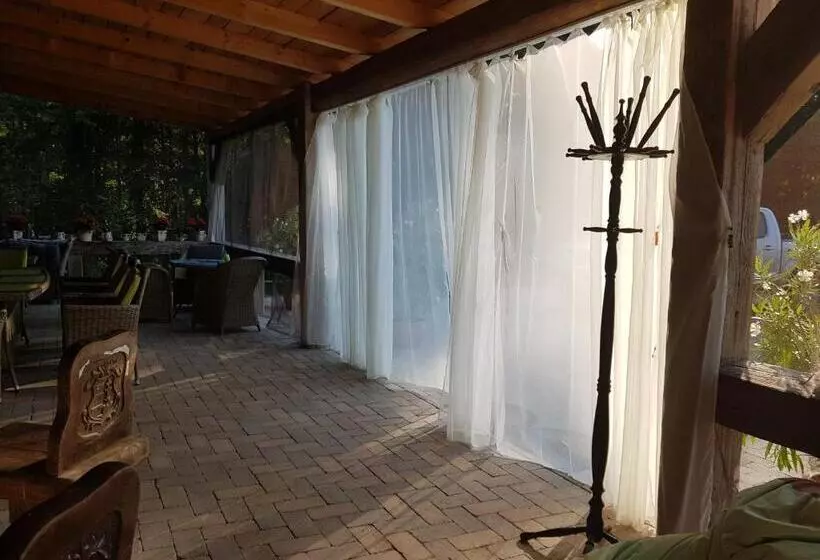 ペンション Bársonyberek Vendégház Bakony