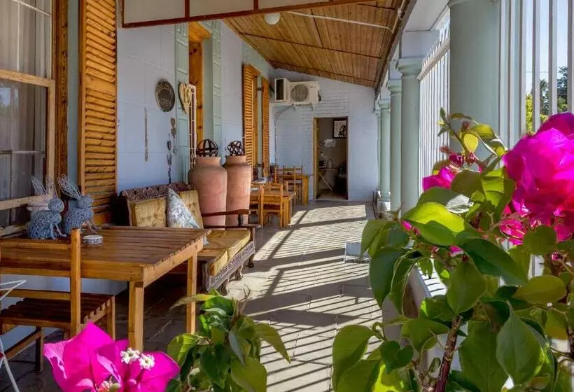 ペンション La La Dathel Guesthouse