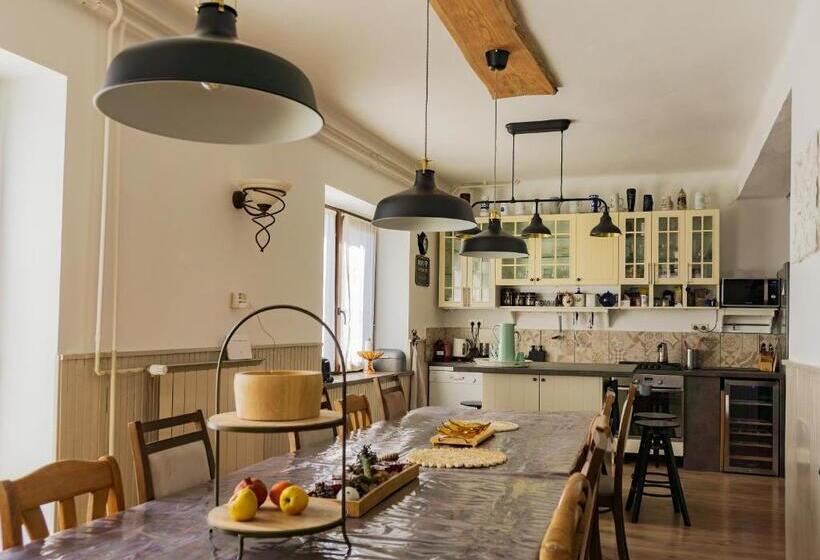 بنسيون Mantara Vendégház