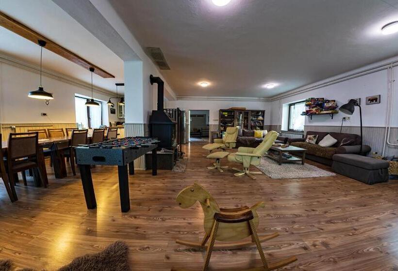 بنسيون Mantara Vendégház