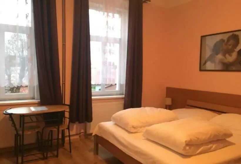 Majatalo Penzion T&t