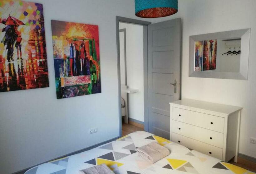 Hostel Bed&shower Moscavide  Self Check In