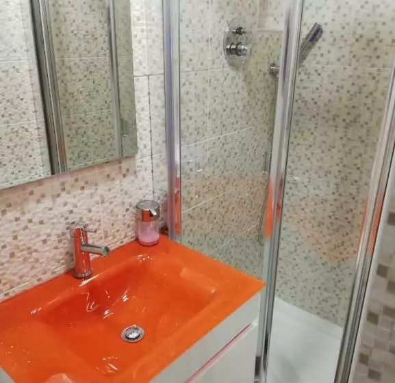 هاستل Bed&shower Moscavide  Self Check In