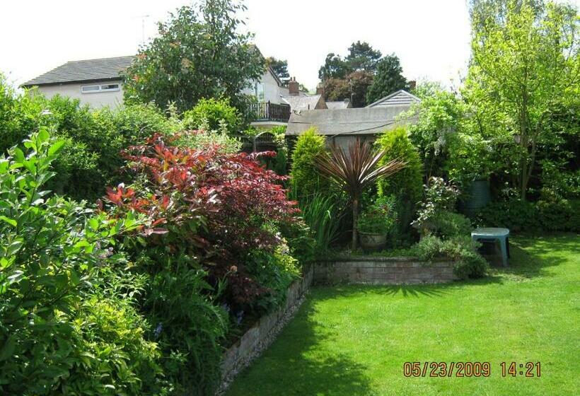 مبيت وإفطار 24 Fairfield Road