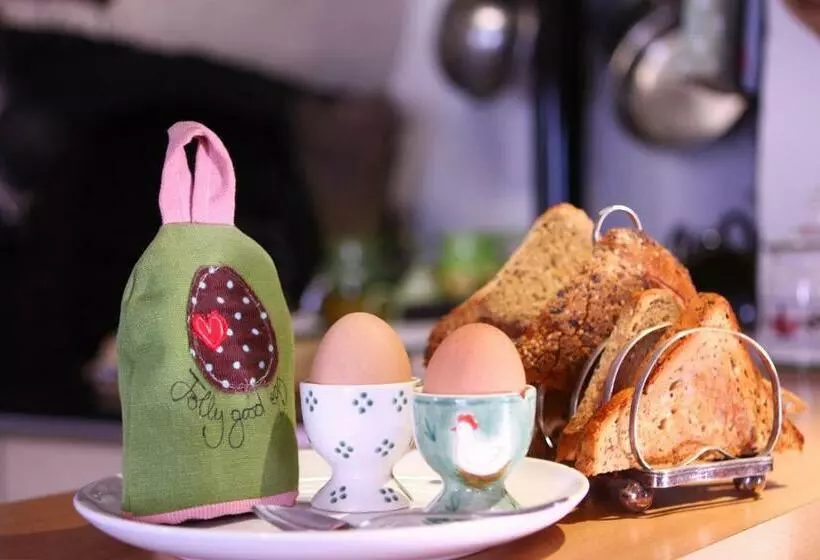 Aamiaismajoitus (B&B) Brook Farmhouse