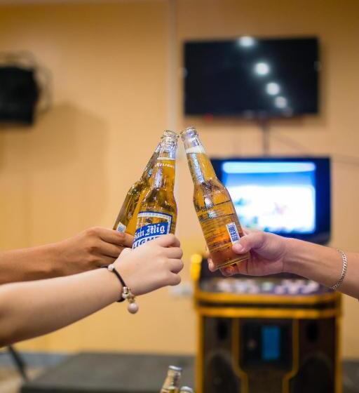 Bed & Breakfast Cawit Resort And Cafe