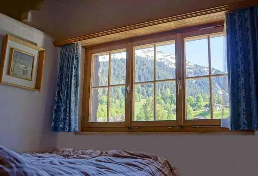 Aamiaismajoitus (B&B) Studio In Klosters