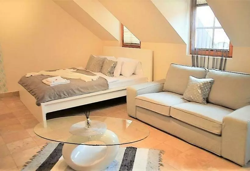 Downtown Apartments Deluxe