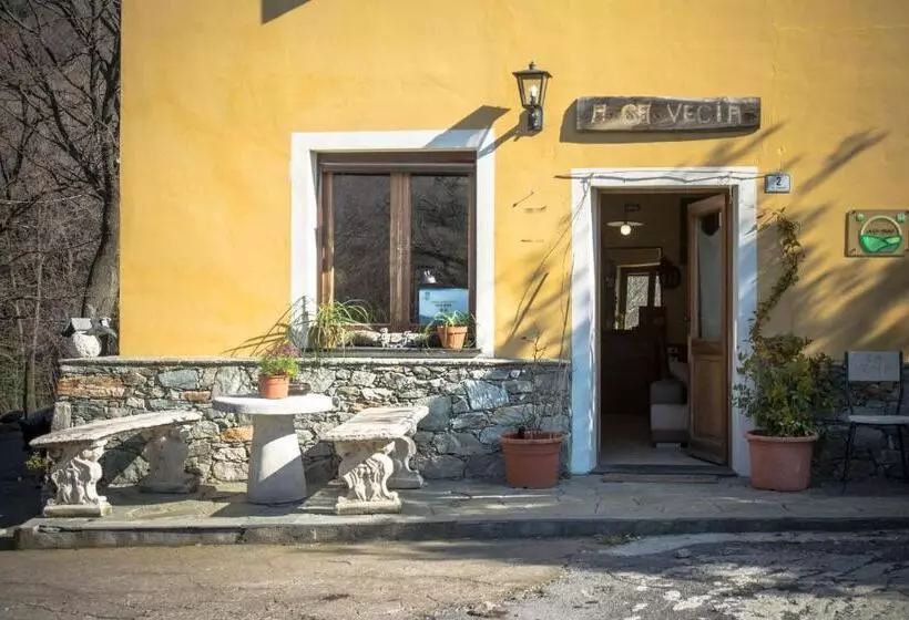 Hotelli Agriturismo A Cà Vegia