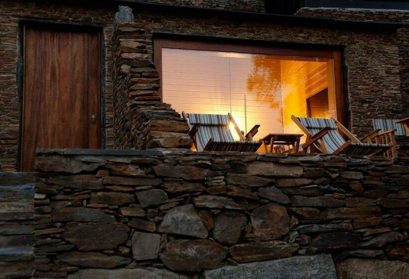 ホテル Dourwin   Riverside Suites   Adults Only