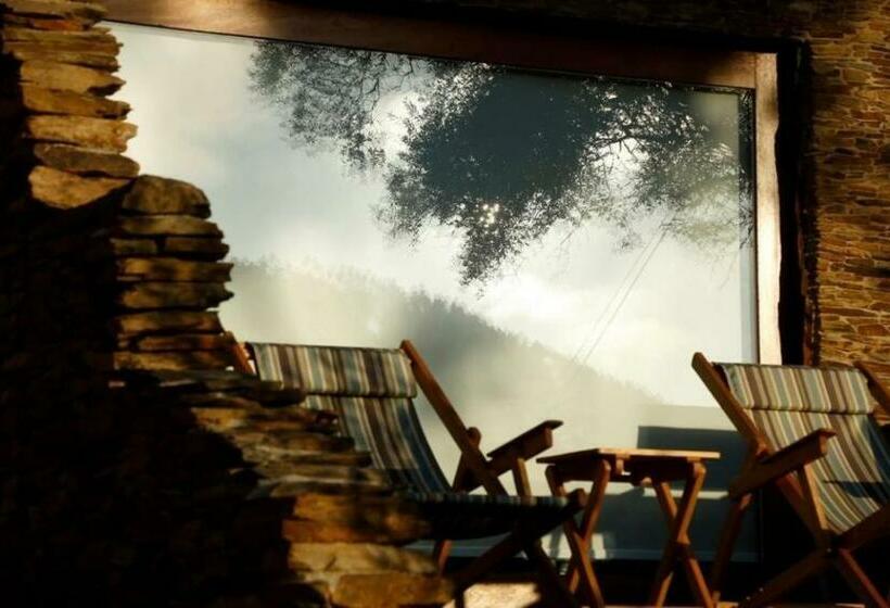 ホテル Dourwin   Riverside Suites   Adults Only