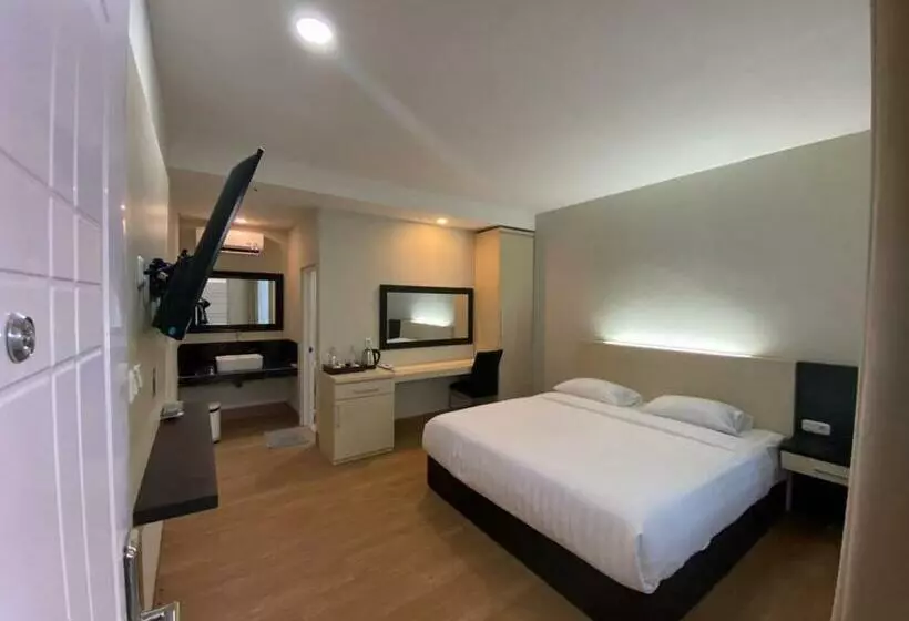 Hotel Wisma Lovebird