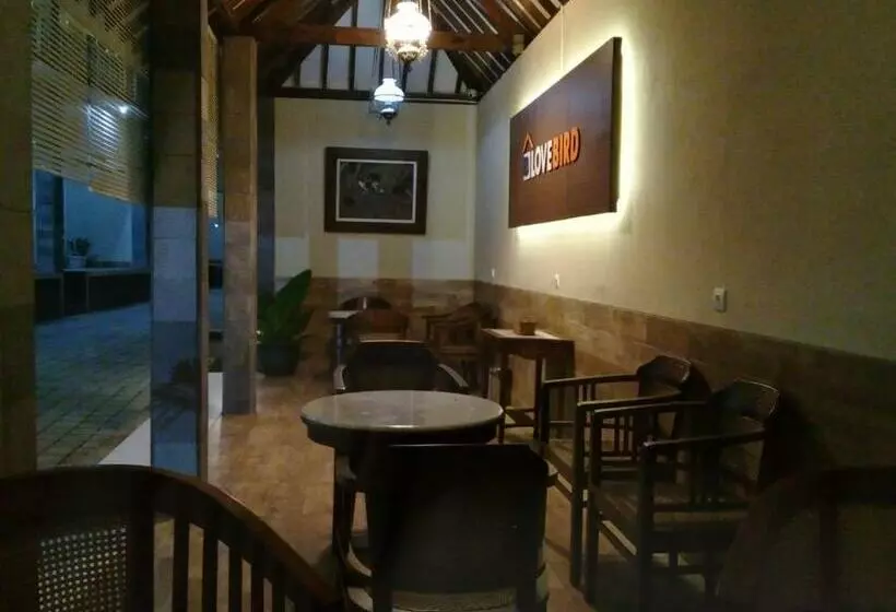 Hotel Wisma Lovebird
