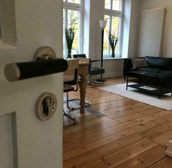 פנסיון Villa Friedenstraße 11