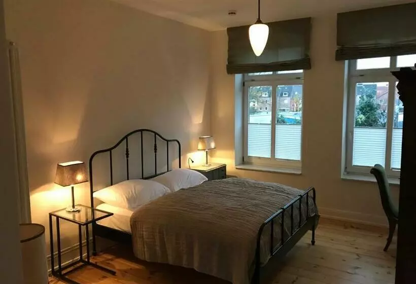 Majatalo Villa Friedenstraße 11