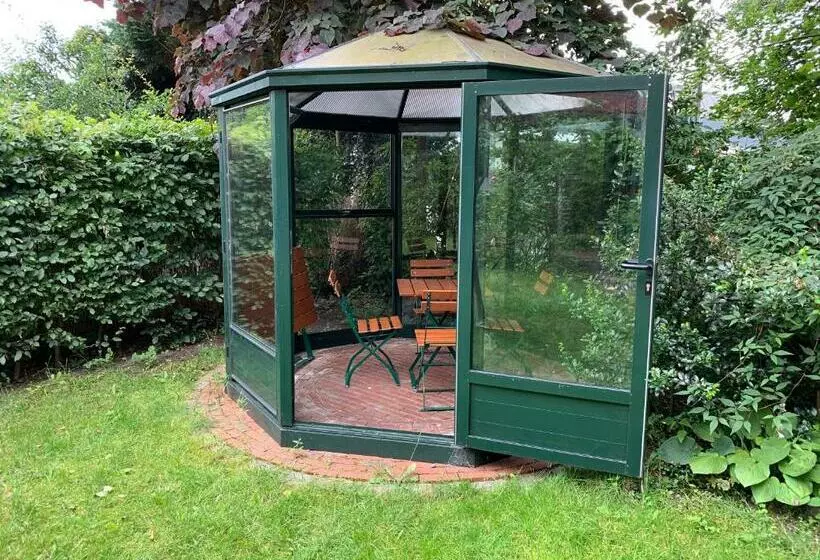 Majatalo Villa Friedenstraße 11