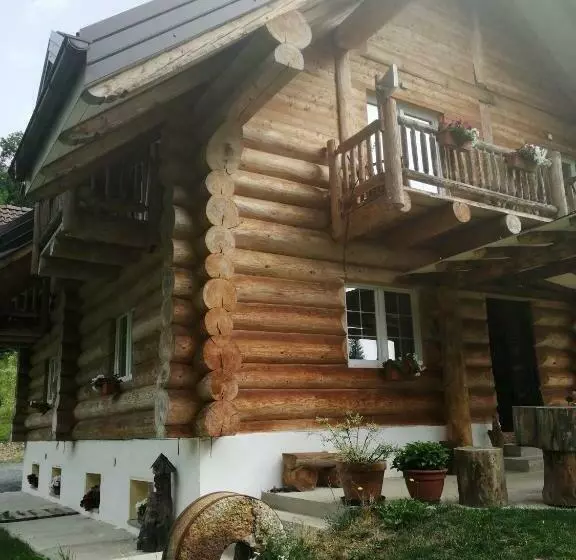 Aamiaismajoitus (B&B) Chalet Le Dorf