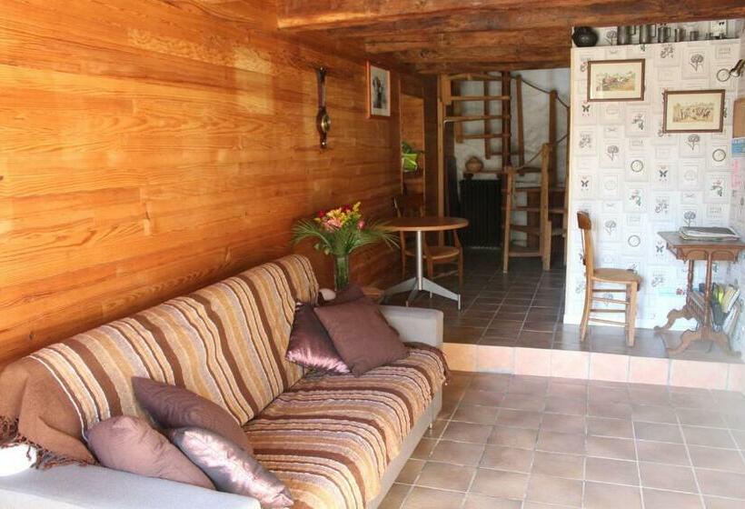 צימר Chambre D’hôtes De Vauguenige