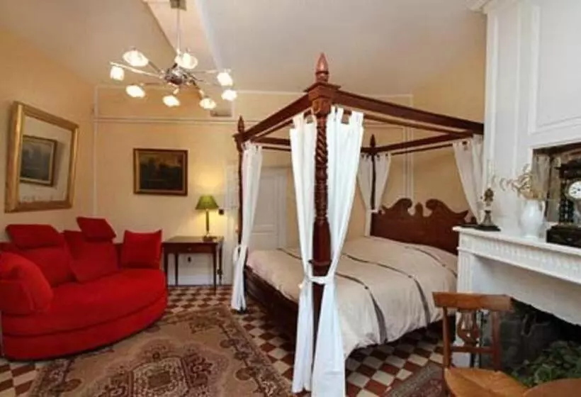 Aamiaismajoitus (B&B) Chateau De Vaugrignon   Beer Spa