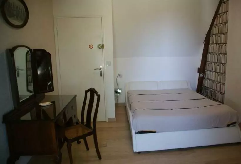 Aamiaismajoitus (B&B) Chateau De Vaugrignon   Beer Spa