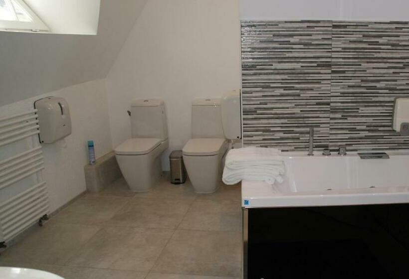 مبيت وإفطار Chateau De Vaugrignon   Beer Spa