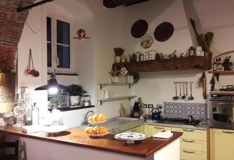 Aamiaismajoitus (B&B) The Italian Riviera