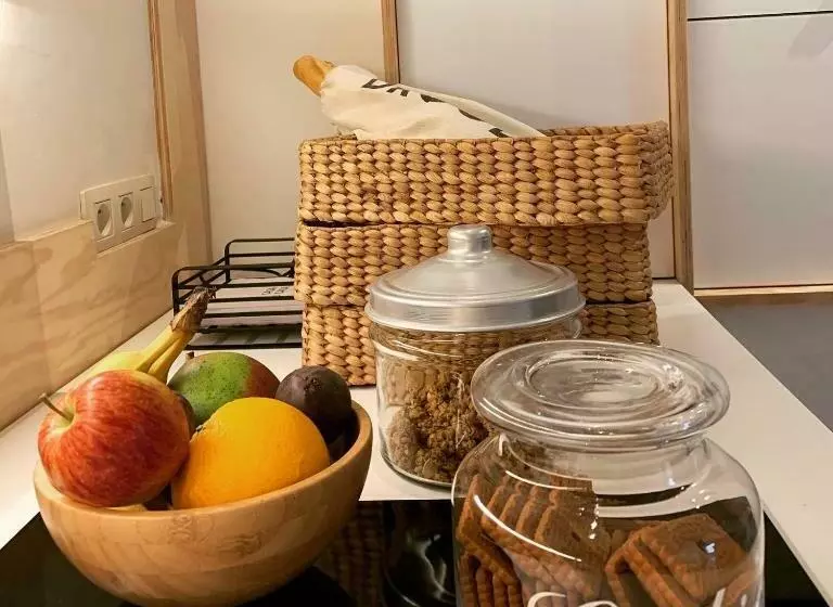 تختخواب و صبحانه Violet Suites