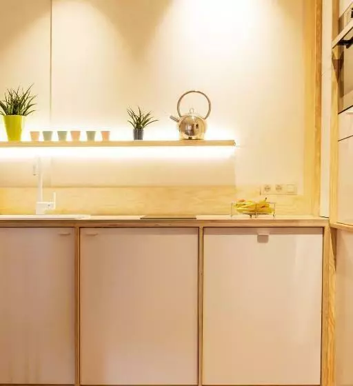 تختخواب و صبحانه Violet Suites