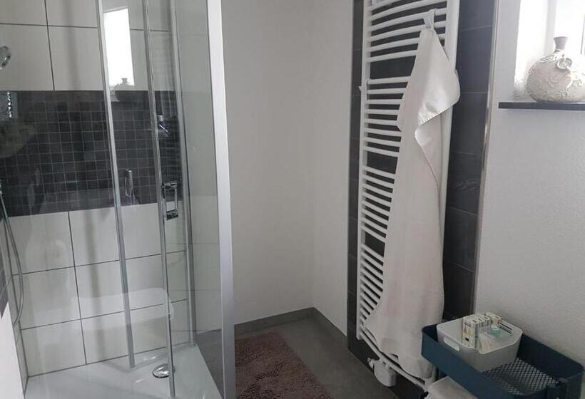 פנסיון Fewo Bei Alex