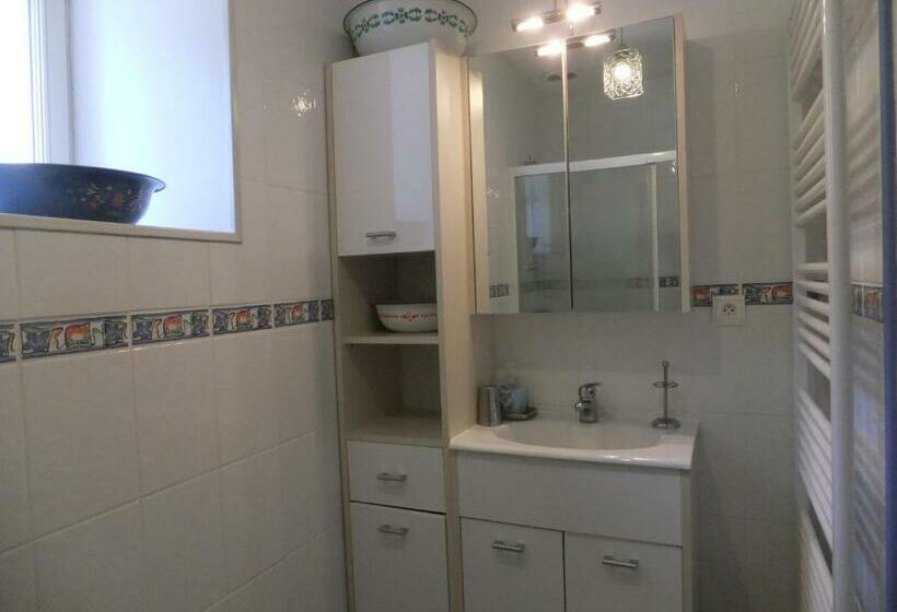 پانسیون La Thibaudiere Glycine